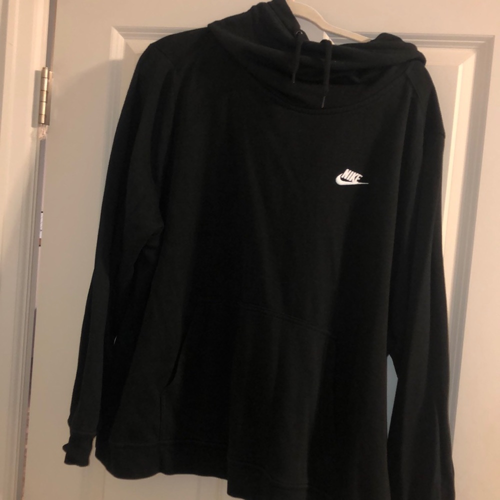 Black plus size Nike hoodie